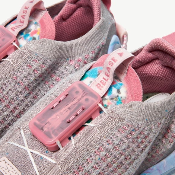 Nike Air Vapormax 2020 Flyknit Pink Sneakers Women's FK Shoes Excellent - Picture 2 of 13